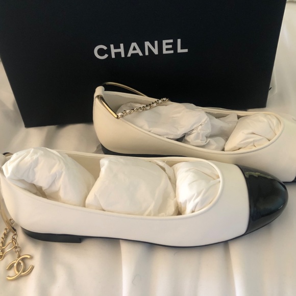Chanel Flats - Picture 3 of 4